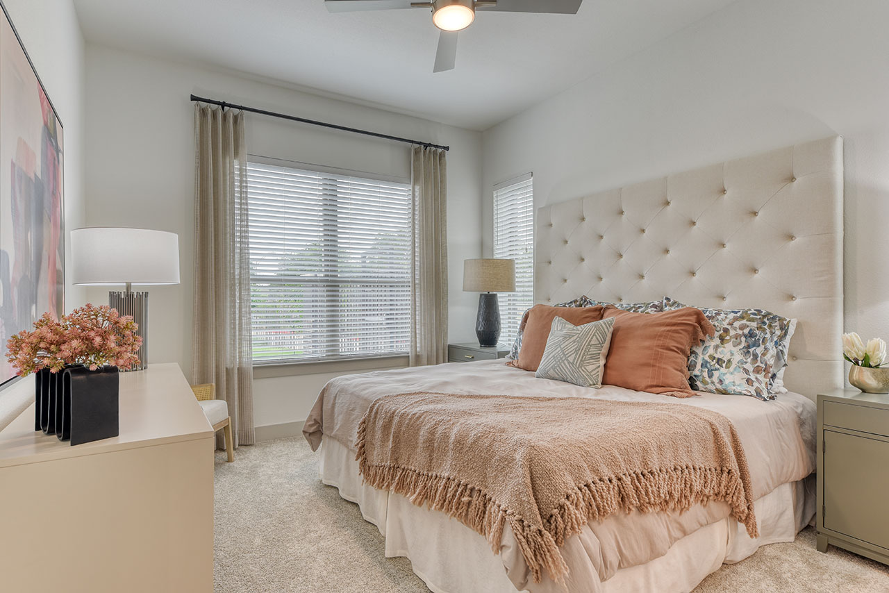 The Savoy Apartment Homes, Koontz Corp